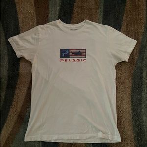Men’s brand new pelagic t-shirt men’s size medium true to size